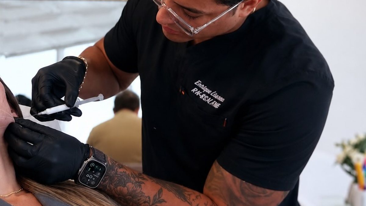 PRF in Miami: The Glass Skin Treatment Made From Your Own Blood | Liscano Clinic
