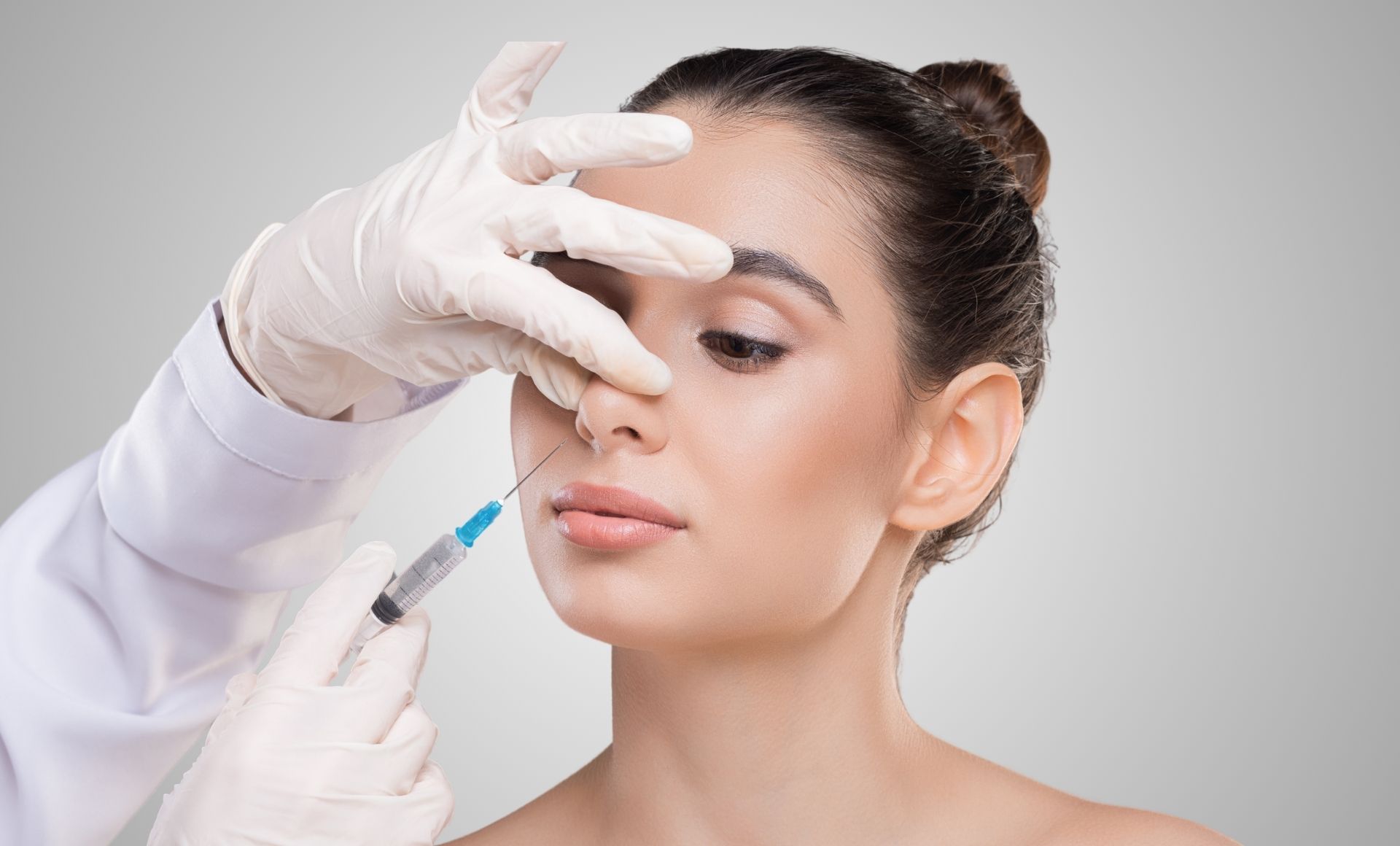 Before/after non-surgical rhinoplasty at Liscano Clinic